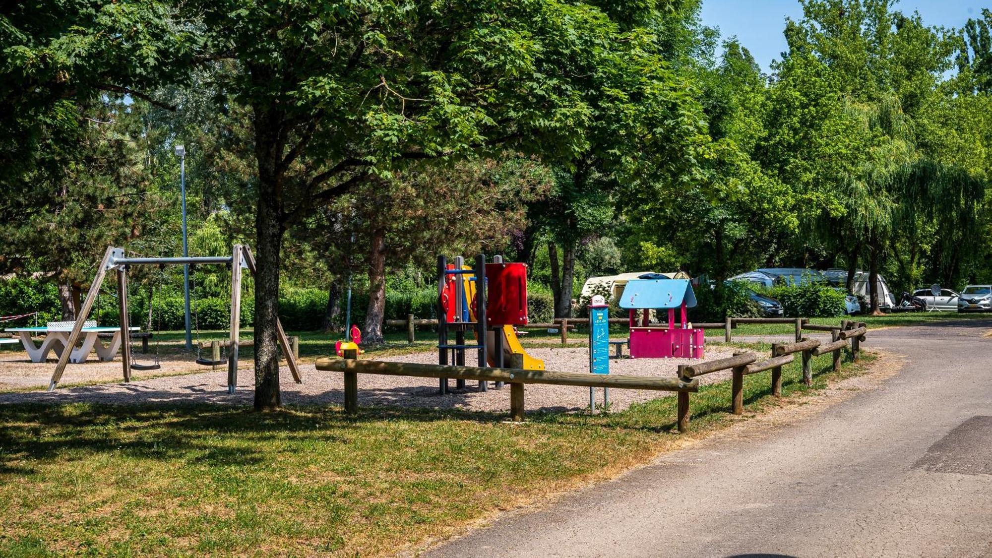 Camping Vesoul Vaivre-et-Montoille Екстер'єр фото